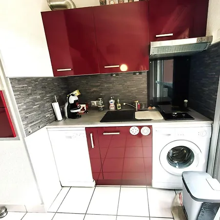 T2 Mezzanine Avec Climatisation, Piscine Et Parking Proche - Fr-1-607-119 *