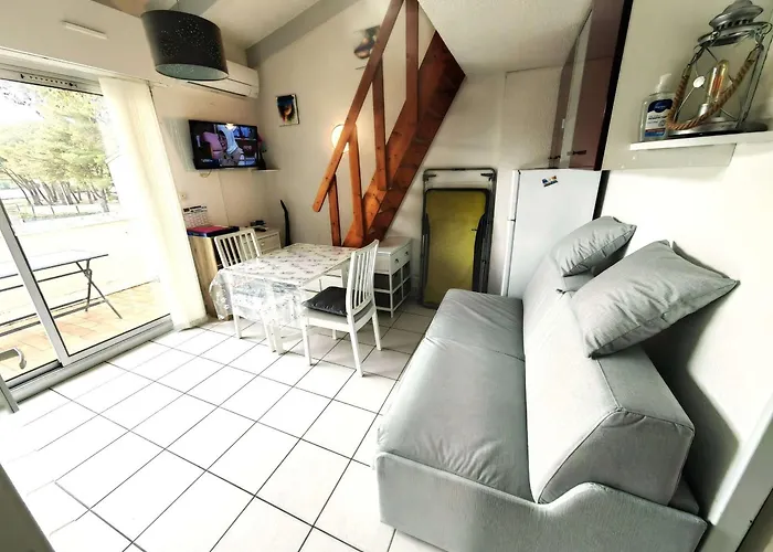 T2 Mezzanine Avec Climatisation, Piscine Et Parking Proche - Fr-1-607-119 * 아그