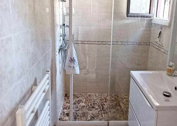 아파트 T2 Mezzanine Avec Climatisation, Piscine Et Parking Proche - Fr-1-607-119